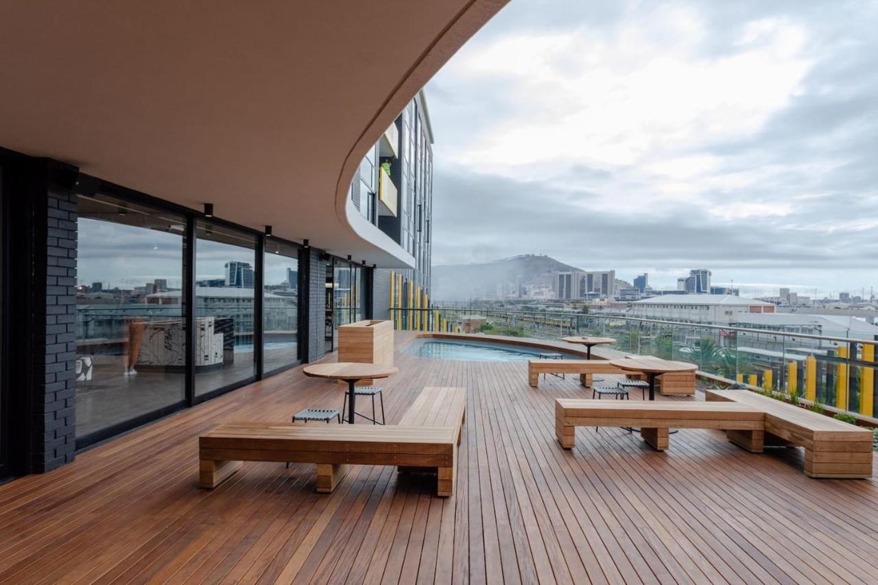 Apartamento Brand New Penthouse With Waterfront Views Ciudad del Cabo Exterior foto